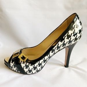 Luciano Padovan pump heels, size 37 1/2 European.